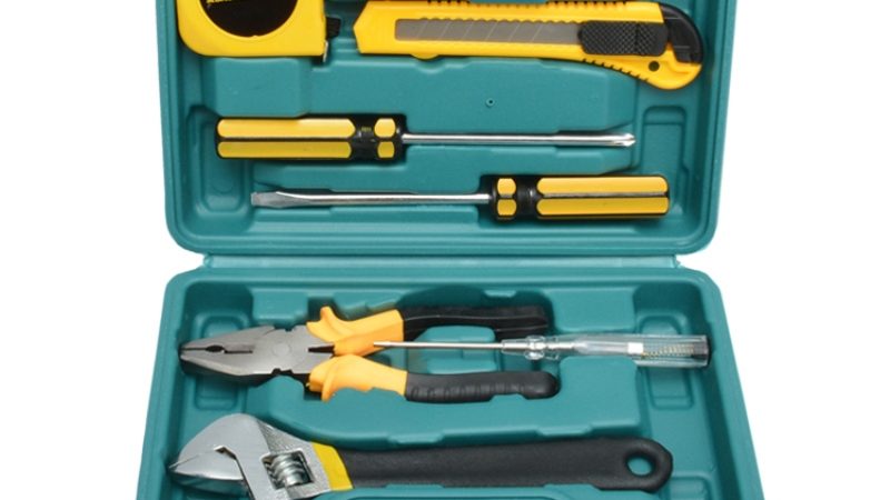 碳钢扳手与铬钒钢扳手：耐用品质解析与选择要点